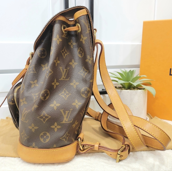 💕DISCONTINUED Very Rare Backpack LOUIS VUITTON Montsouris MM Monogram - Picture 2 of 16